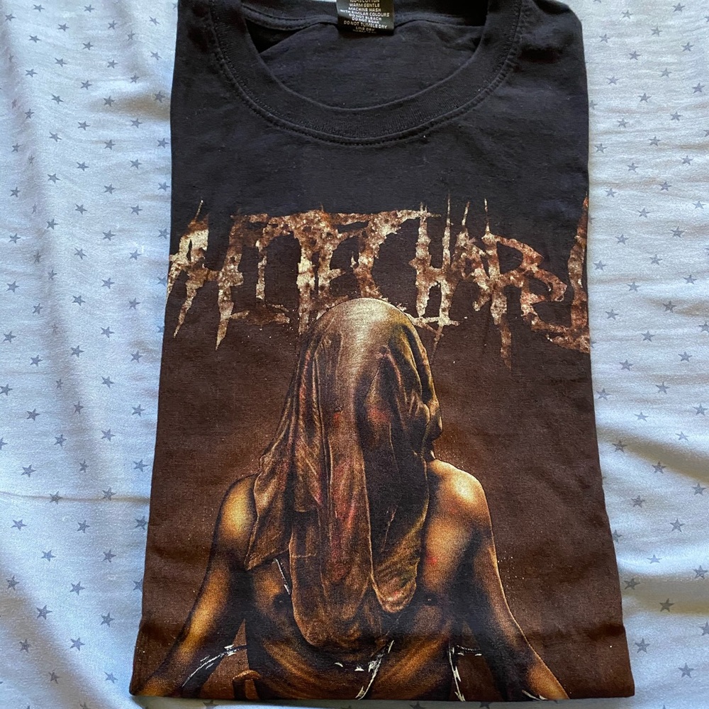 White chapel shirt